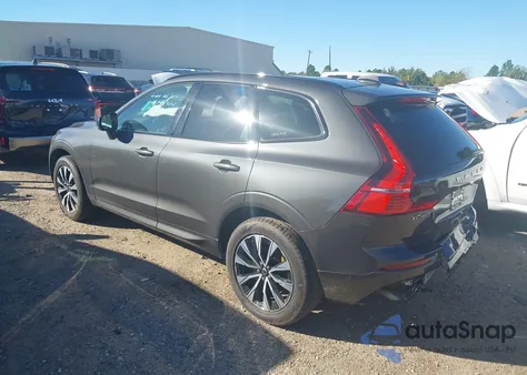 2025 Volvo Xc60 B5 Plus из США, поврежденный, VIN YV4M12RC5S1175751